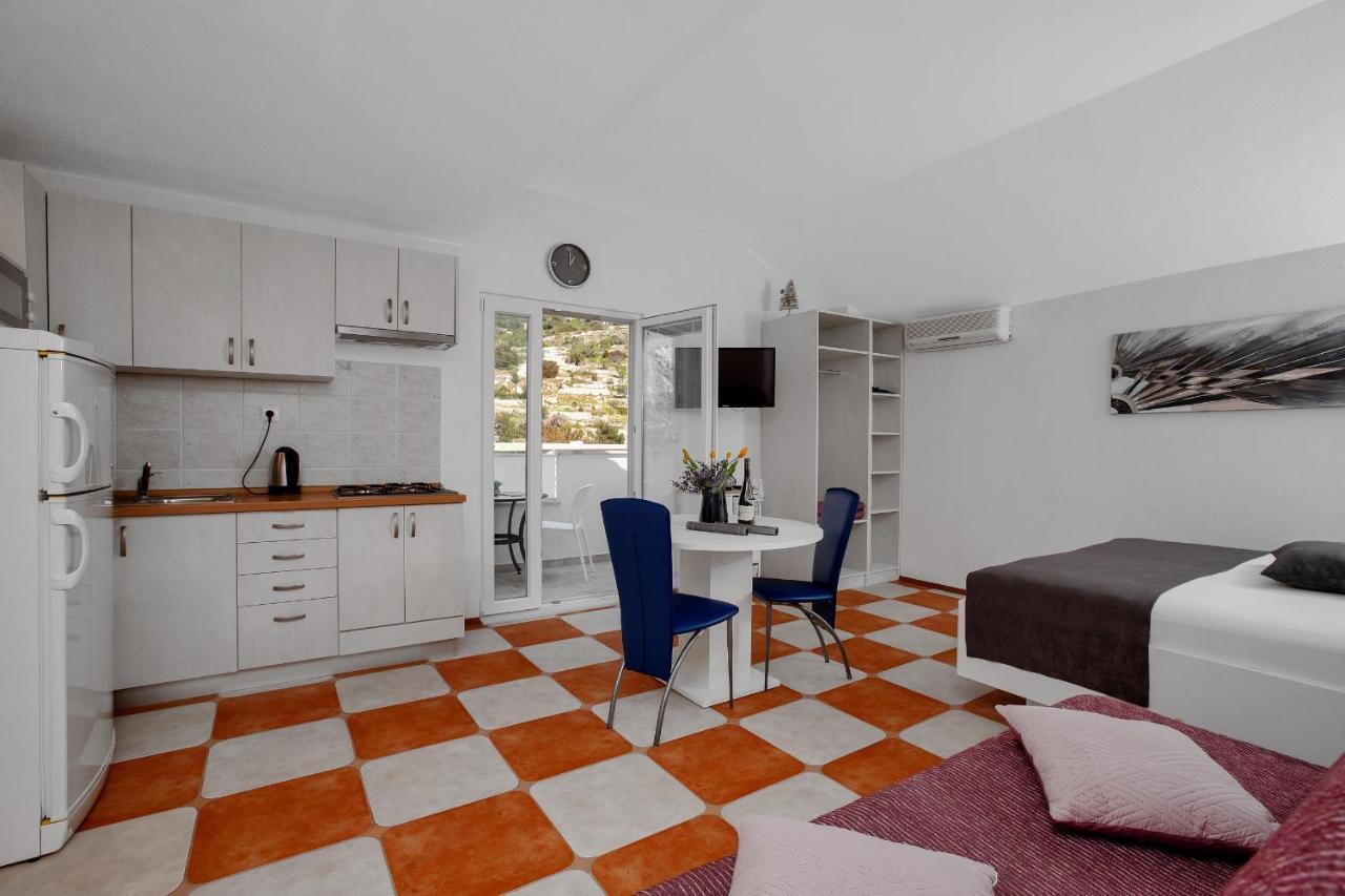 Apartments By The Sea Drasnice, Makarska - 2581 Экстерьер фото