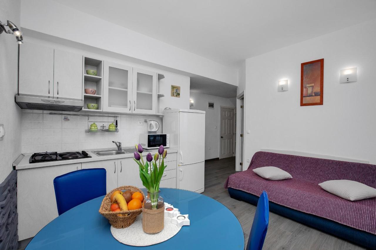 Apartments By The Sea Drasnice, Makarska - 2581 Экстерьер фото